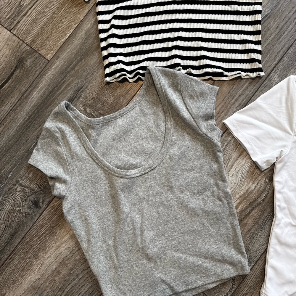 Tops bundle xs small - Picture 4 of 4